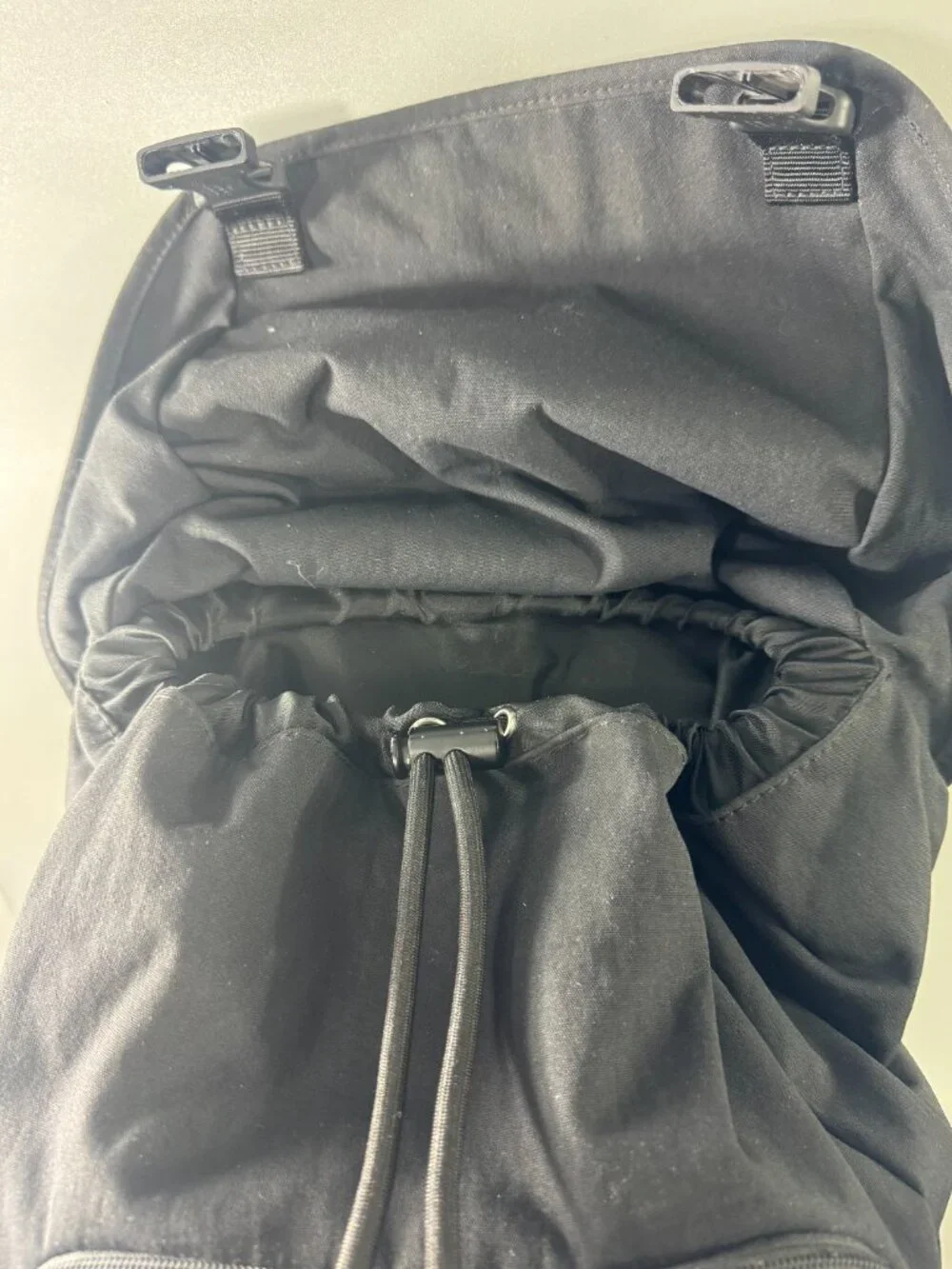 Lululemon Command The Day Backpack *24L in Black